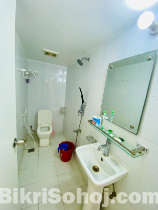 2-Room Flat Available in Bashundhara R/A.